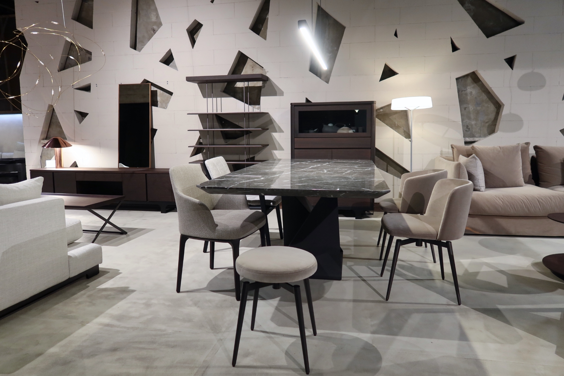 Slika za kategoriju SHOWROOM